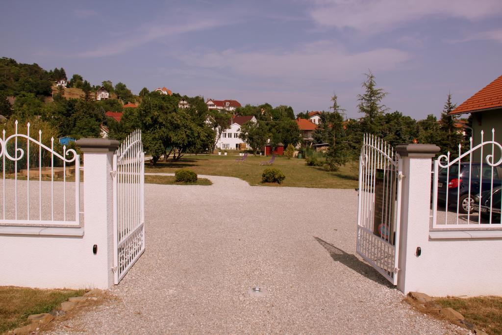 Villa Astoria Balatongyörök Exteriér fotografie